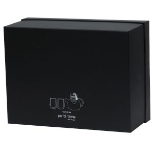 The Catalogue Tea For2 Set is a 3 piece, glass tea set. Stainless steel infuser. Teapot holds 1 litre. Each glass holds 180ml.