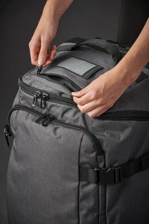 The Stormtech Equinox Rolling Duffel Bag is a polyester, hard-wearing, wheeled bag. Multiple compartments. Available in 2 colours.