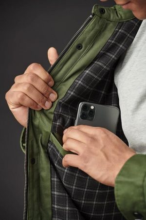 The Stormtech Men's Bushwick Quilted Jacket is a quilted polyfill jacket with a snap enclosure. Multiple pockets. Available in 3 colours.