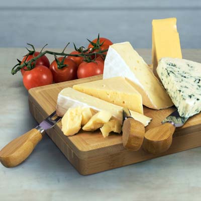 The TRENDS Natura Kensington Cheese Board square is a bamboo board with slide out cutlery drawer.  Laser Engraving available with your logo.  