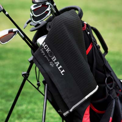 The Titleist Players Terry Towel is a premium golf towel made from cotton terry towelling.  500 x 1000mm with handy loop to attach to golf caddy.