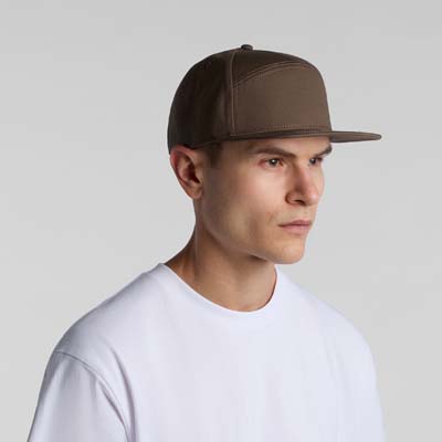 The AS Colour Stock 7 panel cap is high profile, snapback cap.  Flat Peak.  4 colours.  100% cotton.  Great option to add your logo with an on trend product.
