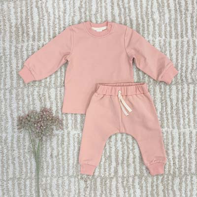 The Baby Blanks Baby Trackpant Set is a crew and trackpant set in size 000 – 1.  6 colours available.  Cotton/elastane.  Perfect for your kids clothing label.