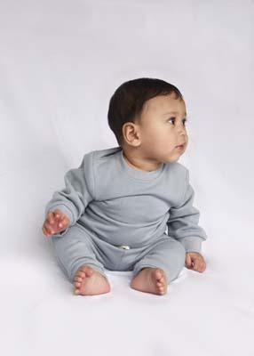 The Baby Blanks Baby Trackpant Set is a crew and trackpant set in size 000 – 1. 6 colours available. Cotton/elastane. Perfect for your kids clothing label.