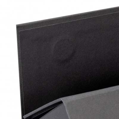 The TRENDS Malbec Wine Gift box is a 150gsm black card, side opening wine box with magnetic closure.  1 colour print available