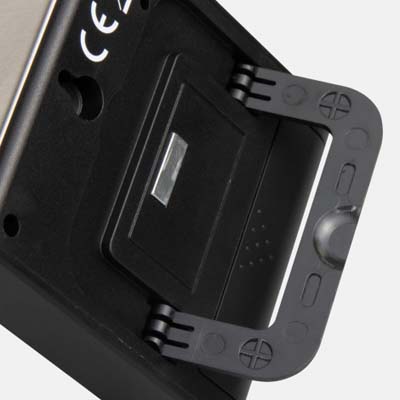 The TRENDS Aeon Kitchen Timer is a sleek aluminium timer. LCD screen, push button controls. Up to 99 minutes. Silver. Great kitchen promo products.